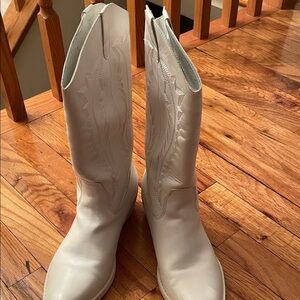 Women’s Cream Western-Inspired Mid-Calf Boots